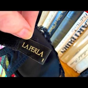 32C La Perla black lace bra